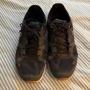 On Running Women's Sneakers - Black and Tan